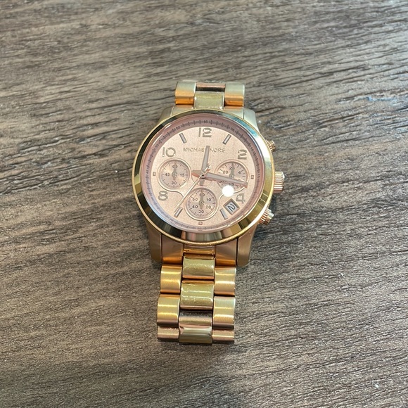 Michael kors watch - Picture 4 of 4